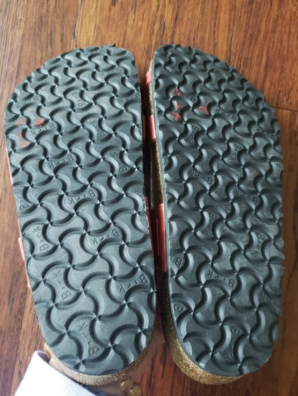 Birkenstock red rust